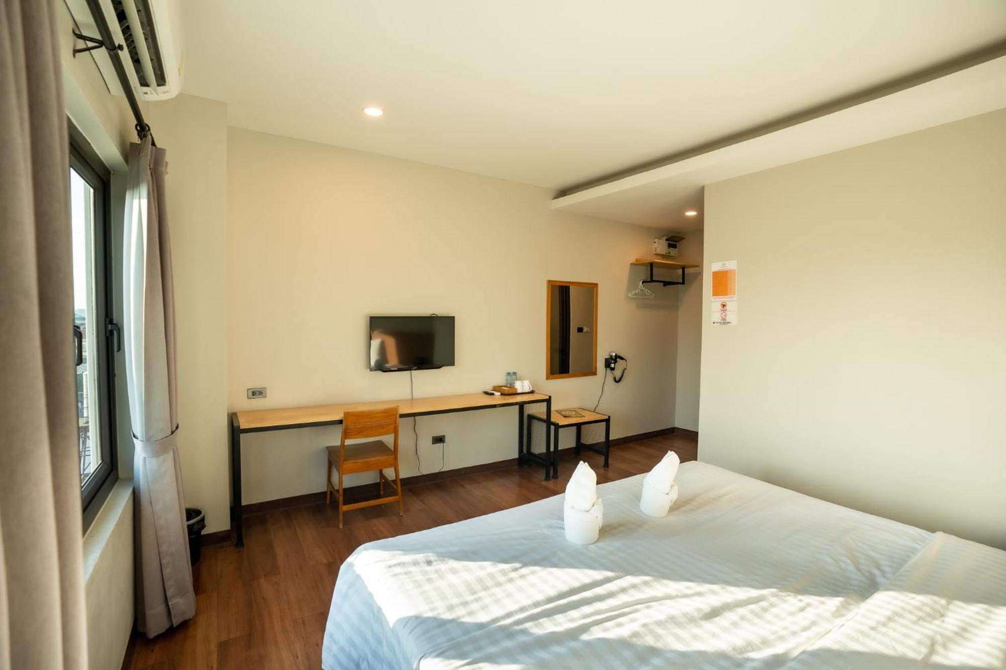 Siri Hotel Vientiane Exterior photo